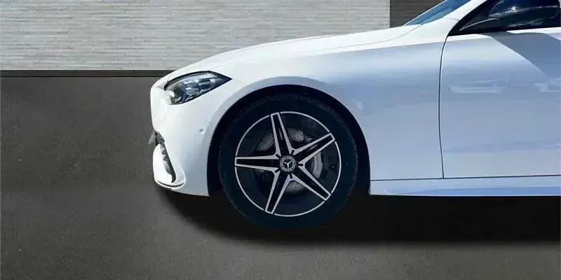Usado Mercedes C220 200 CV (147 kW) 2023 Blanco Berlina