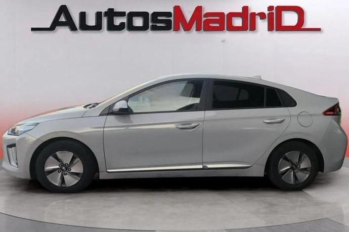 Usado Hyundai Ioniq 141 CV (103 kW) 2021 Gris Utilitario