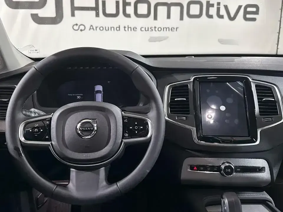Usado Volvo XC90 Core 250 HP (183 kW) 2024 Cinzento SUV