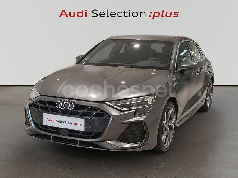 Gris / plata Usado 2024 Audi A3 Sportback S-Line Berlina | 37.400 € (Caro) - Imagen 1/4
