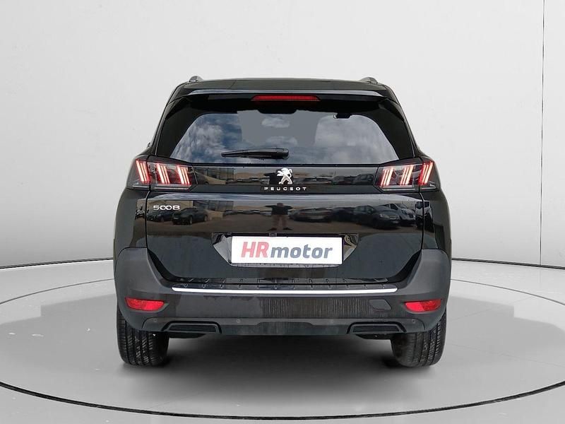 Usado Peugeot 5008 Active 131 CV (96 kW) 2022 Negro SUV