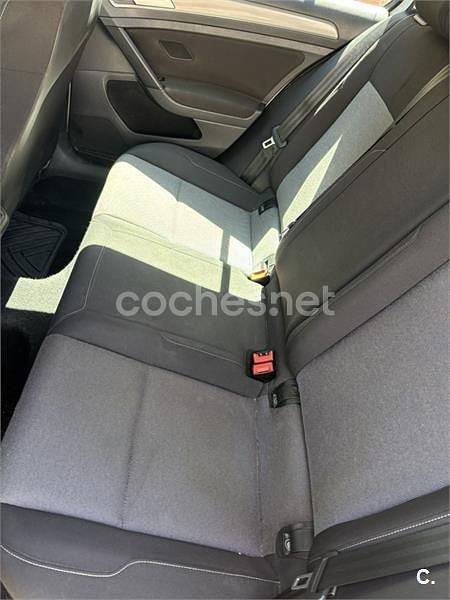 Usado VW Golf VII Business 110 CV (80 kW) 2017 Blanco Familiar