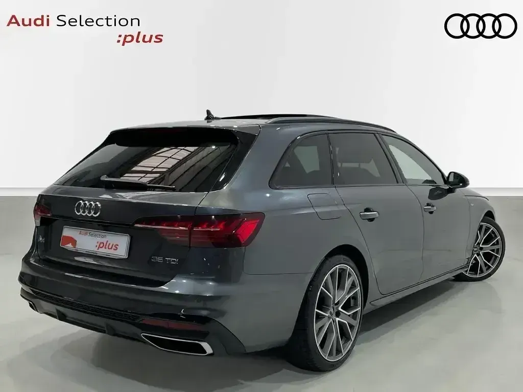 Usado Audi A4 S-Line 163 CV (119 kW) 2022 Negro Familiar