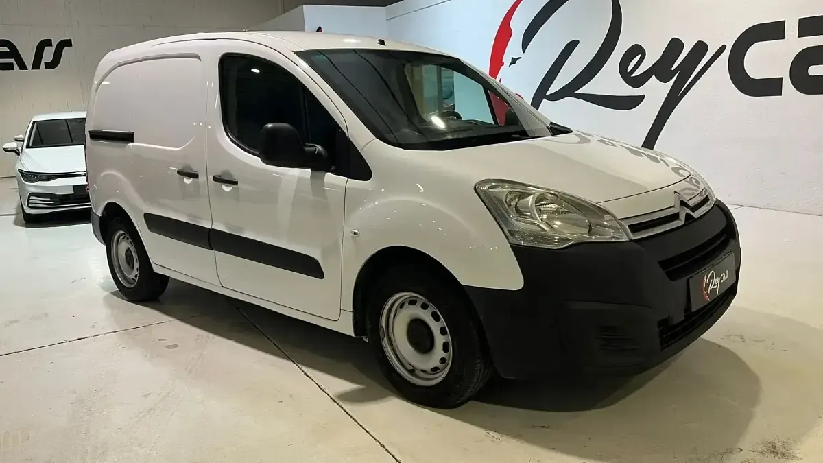 Usado Citroën Berlingo 75 CV (55 kW) 2017 Blanco Monovolumen