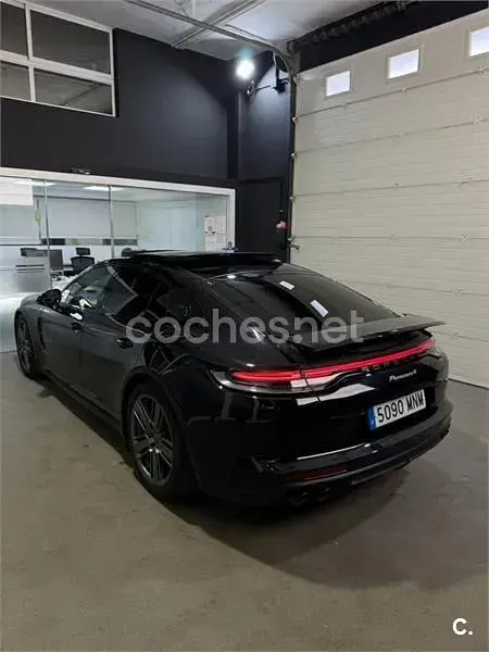 Usado Porsche Panamera 4 Platinum Edition 462 CV (339 kW) 2023 Azul Familiar
