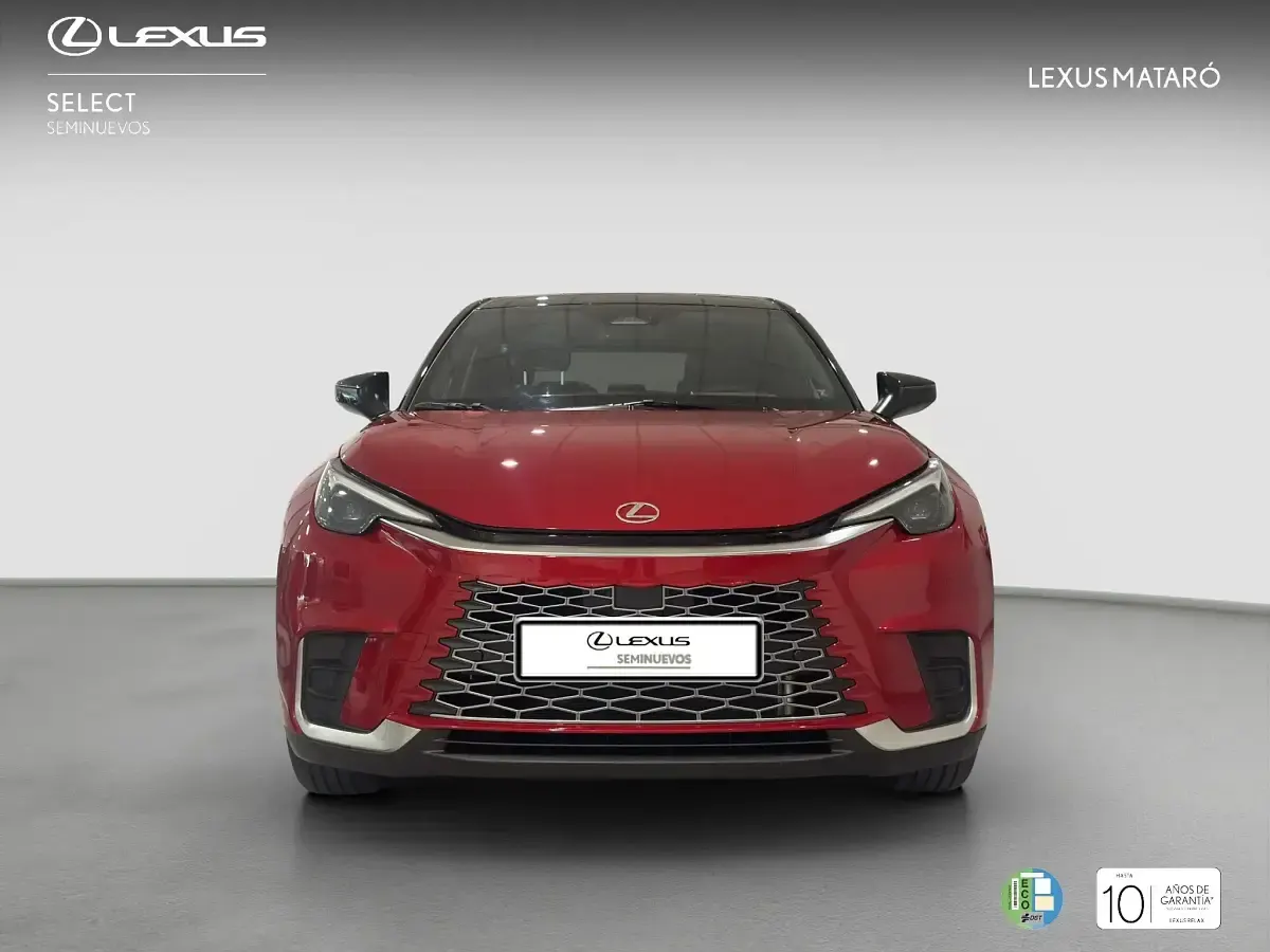 Usado Lexus LBX 136 CV (100 kW) 2024 Rojo SUV