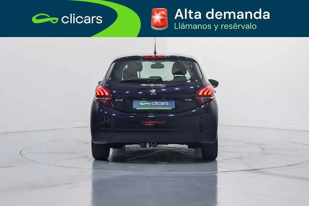Usado Peugeot 208 Allure 110 CV (80 kW) 2017 Azul Utilitario
