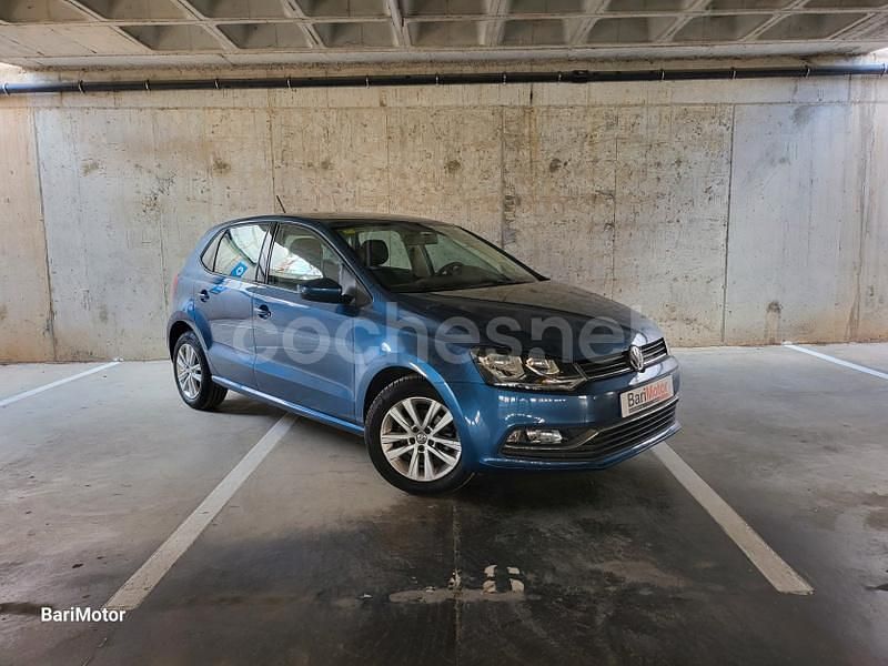 Azul Usado 2016 VW Polo Advance Berlina | 9980 € (Precio justo) - Imagen 1/4