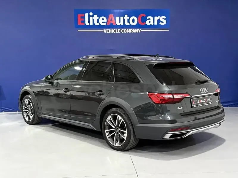 Usado Audi A4 Allroad 204 CV (150 kW) 2023 Gris / plata Familiar