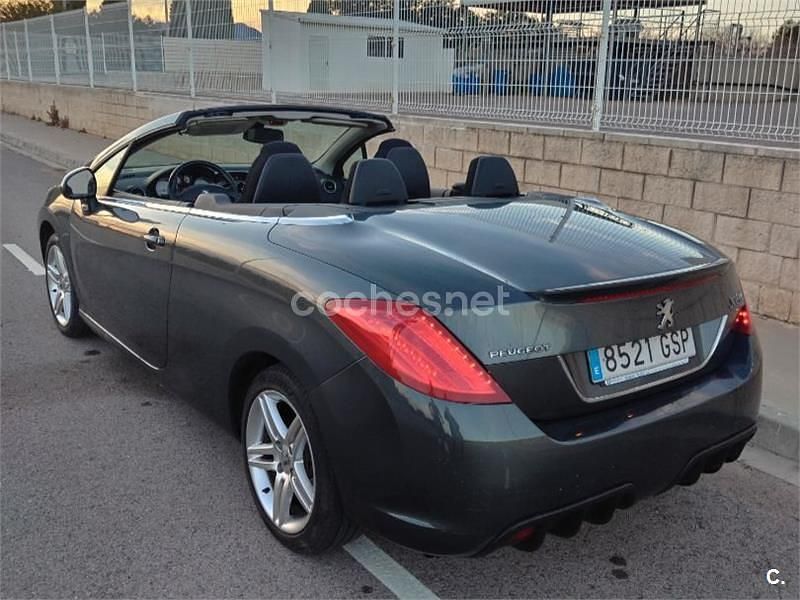 Usado Peugeot 308 CC Sport 140 CV (102 kW) 2009 Negro Descapotable