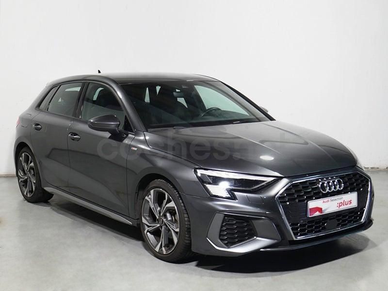 Usado Audi A3 S-Line 150 CV (110 kW) 2022 Gris / plata Berlina