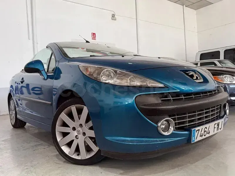 Usado Peugeot 207 CC Sport 110 CV (80 kW) 2007 Azul Descapotable