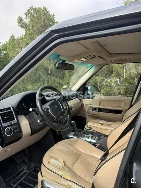 Usado Land Rover Range Rover Vogue 272 CV (200 kW) 2008 Negro SUV