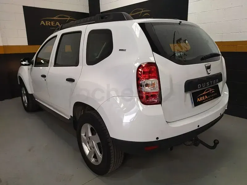 Usado Dacia Duster Ambiance 109 CV (80 kW) 2016 Blanco SUV