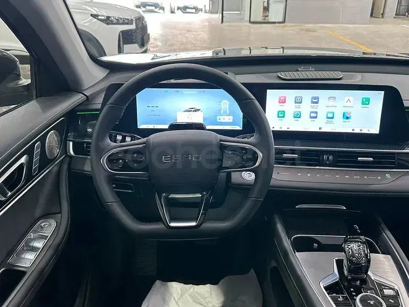 Usado Ebro s700 Luxury 147 CV (108 kW) 2025 Negro SUV