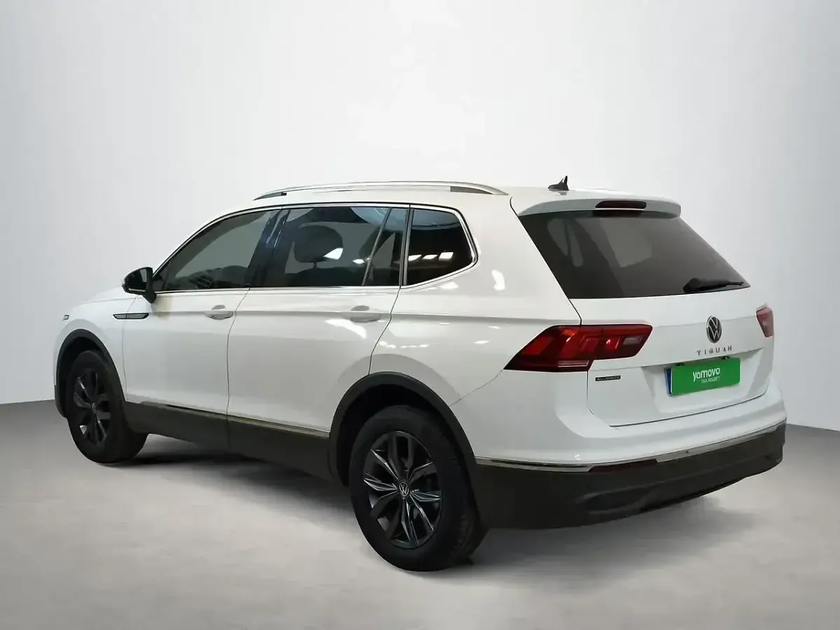 Usado VW Tiguan Life 151 CV (111 kW) 2023 Blanco SUV