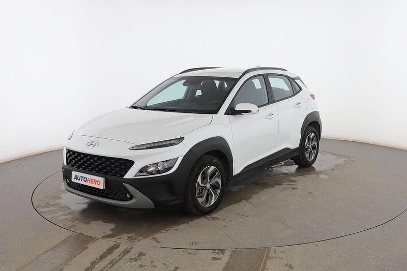 Blanco Usado 2022 Hyundai Kona SUV | 22.099 € (Un poco caro) - Imagen 1/3