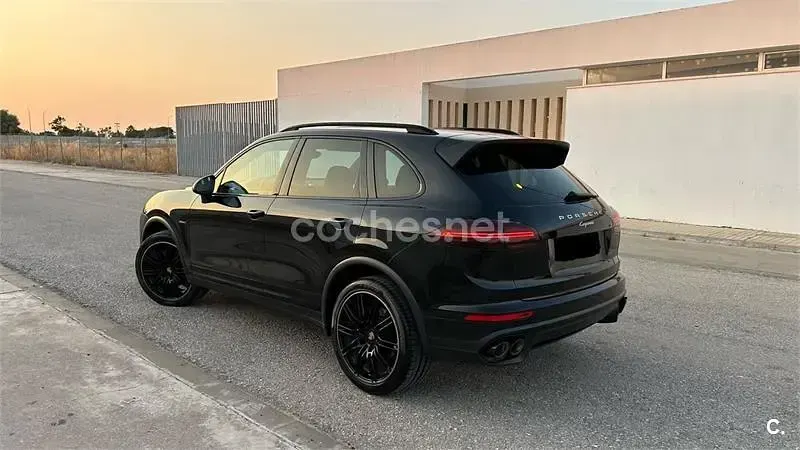 Usado Porsche Cayenne 245 CV (180 kW) 2015 Negro SUV