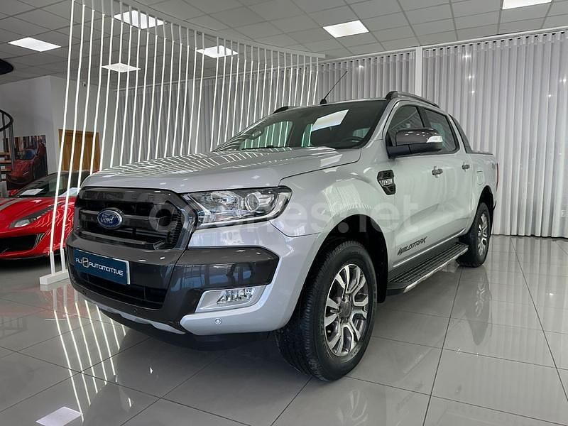 Usado Ford Ranger Wildtrack 200 CV (147 kW) 2019 Gris / plata Recogida