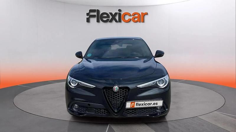 Usado Alfa Romeo Stelvio Sprint 160 CV (117 kW) 2022 Negro SUV