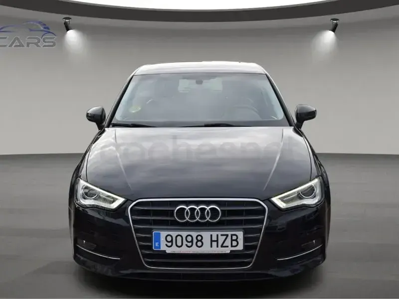 Usado Audi A3 Ambition 105 CV (77 kW) 2014 Negro Berlina