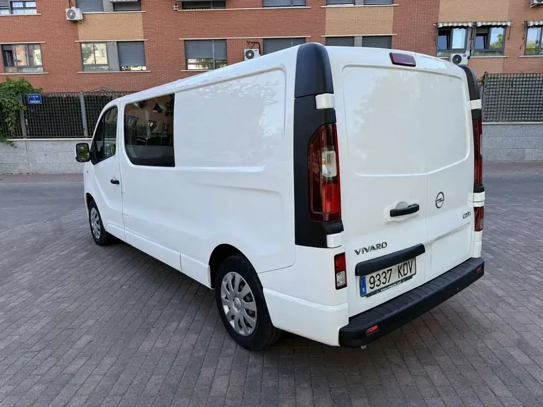 Usado Opel Vivaro Selective 120 CV (88 kW) 2018 Monovolumen