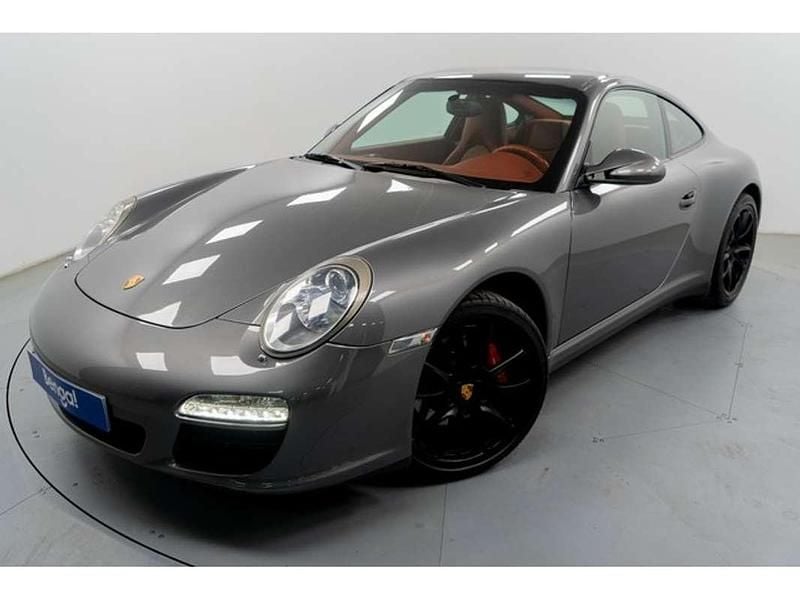 Gris / plata Usado 2016 Porsche 911 Carrera 4 Coupe | 54.500 € - Imagen 1/4