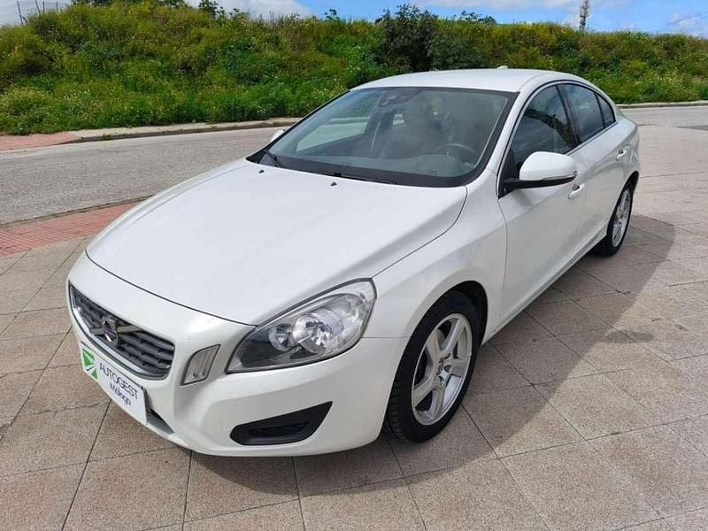 Blanco Usado 2011 Volvo S60 Summum Berlina | 9995 € (Precio justo) - Imagen 1/4