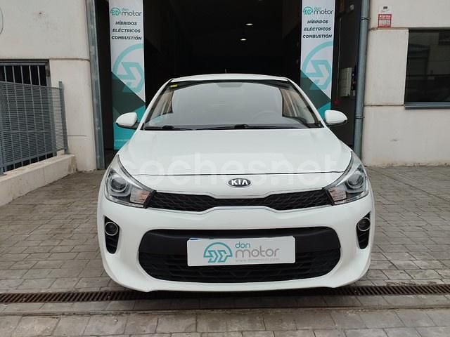 Usado Kia Rio 100 CV (73 kW) 2020 Blanco Berlina