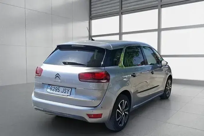 Usado Citroën C4 Picasso Feel 131 CV (96 kW) 2016 Gris / plata Monovolumen