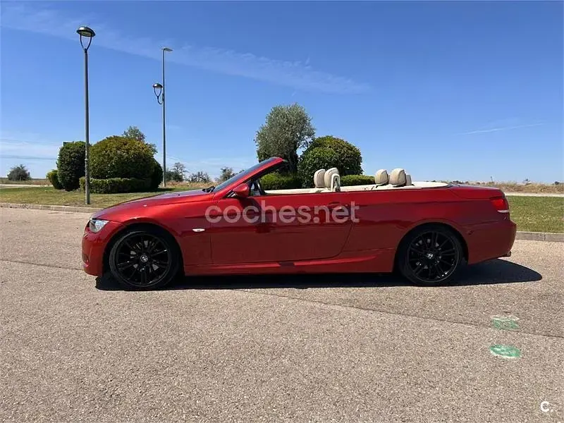 Usado BMW 320 Cabriolet 177 CV (130 kW) 2008 Rojo Descapotable