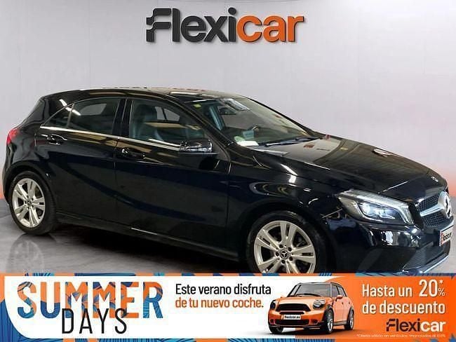 Negro Usado 2018 Mercedes A180 Berlina | 17.990 € (Precio justo) - Imagen 1/4