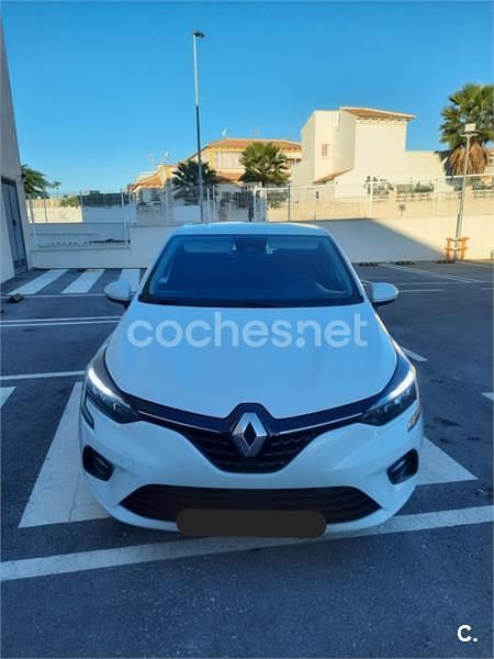 Begagnad Renault Clio V Initiale Paris 140 HK (102 kW) 2021 Vit Sedan