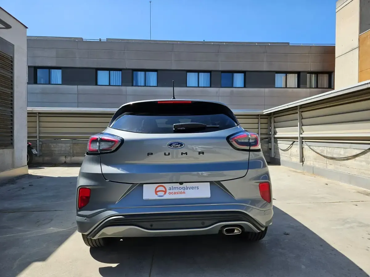 Usado Ford Puma ST-Line 125 CV (91 kW) 2024 Gris magnetic SUV