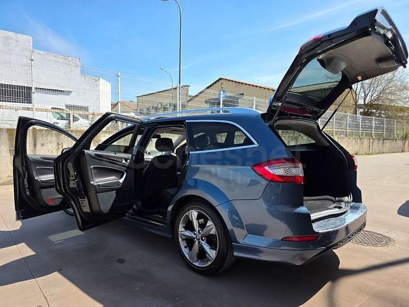 Usado Ford Mondeo Titanium S 163 CV (119 kW) 2011 Azul Familiar