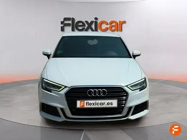 Usado Audi A3 116 CV (85 kW) 2018 Blanco Berlina