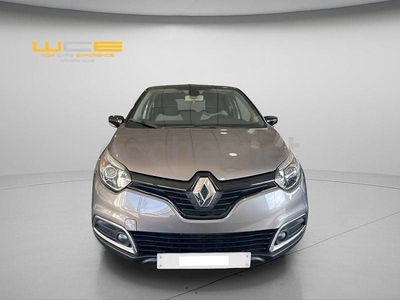 Usado Renault Captur Life 90 CV (66 kW) 2017 Gris / plata SUV