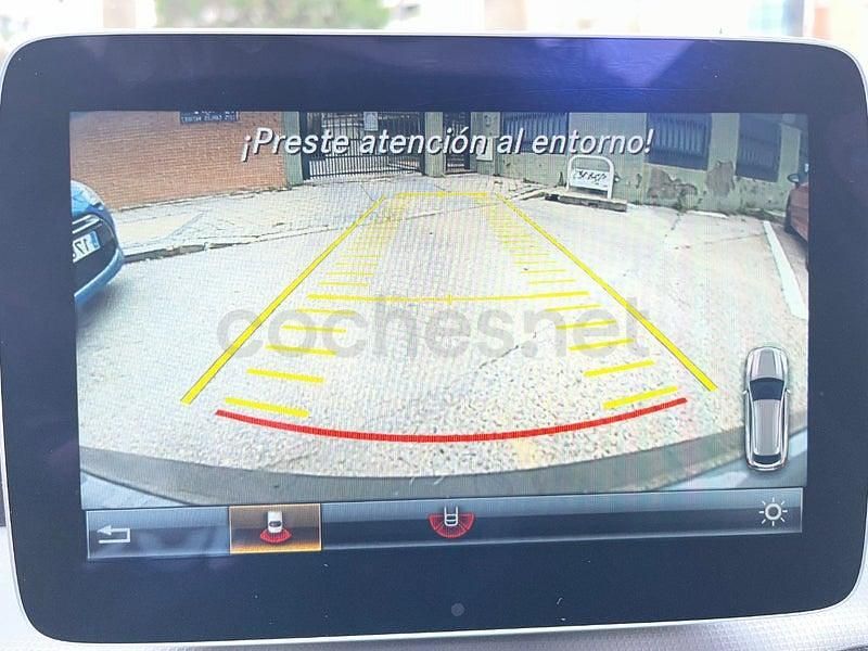 Usado Mercedes CLA200 Shooting Brake 136 CV (100 kW) 2017 Gris / plata Familiar