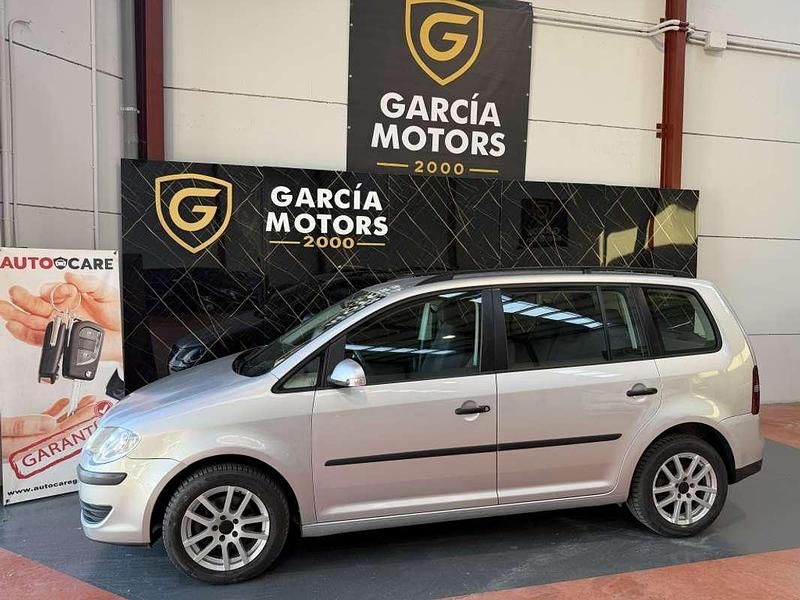 Usado VW Touran Edition 105 CV (77 kW) 2007 Gris Monovolumen