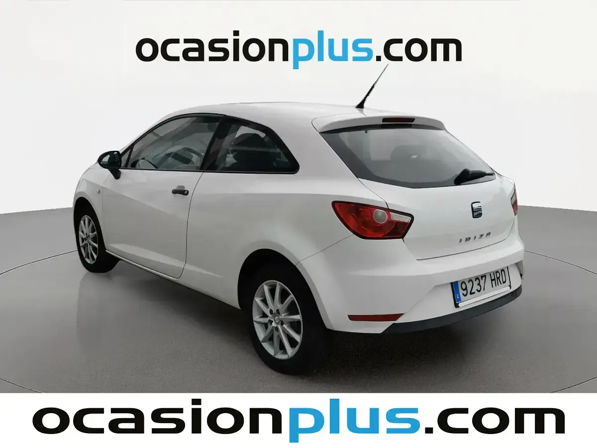Usado Seat Ibiza Reference 70 CV (51 kW) 2013 Blanco Utilitario