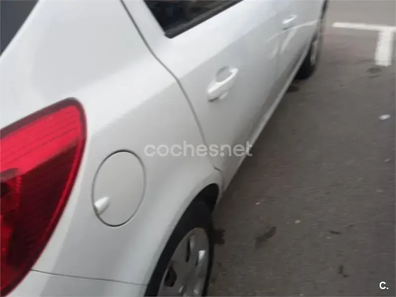 Usado Opel Corsa Selective 83 CV (61 kW) 2014 Blanco Utilitario