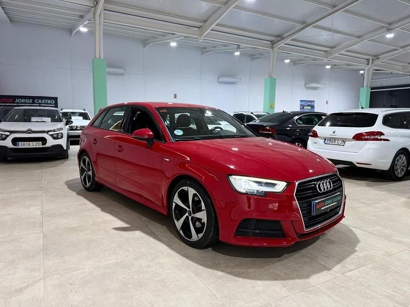 Usado Audi A3 S-Line 116 CV (85 kW) 2019 Rojo Berlina