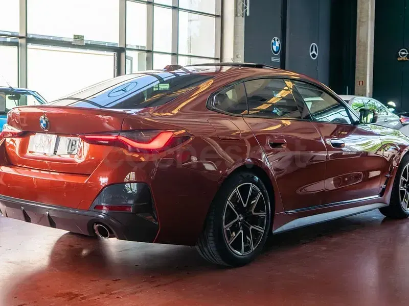 Begagnad BMW 430 Gran Coupé Shadowline 245 HK (180 kW) 2022 Orange Sportkupé