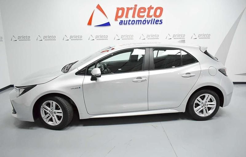 Usado Toyota Corolla Active 122 CV (89 kW) 2022 Gris Utilitario