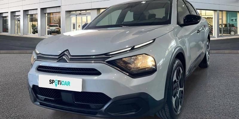 Blanco Usado 2024 Citroën C4 PureTech Berlina | 16.700 € (Precio justo) - Imagen 1/4