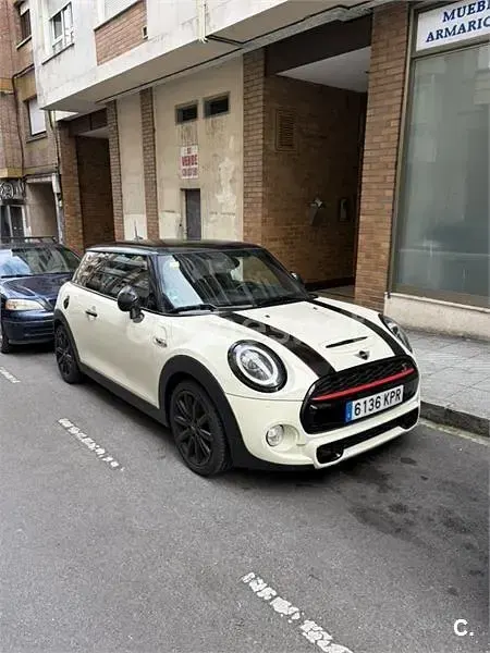 Usado Mini Cooper SD 170 CV (125 kW) 2018 Beige Utilitario