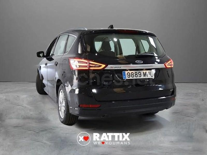 Usado Ford S-MAX Titanium 190 CV (139 kW) 2023 Negro Monovolumen