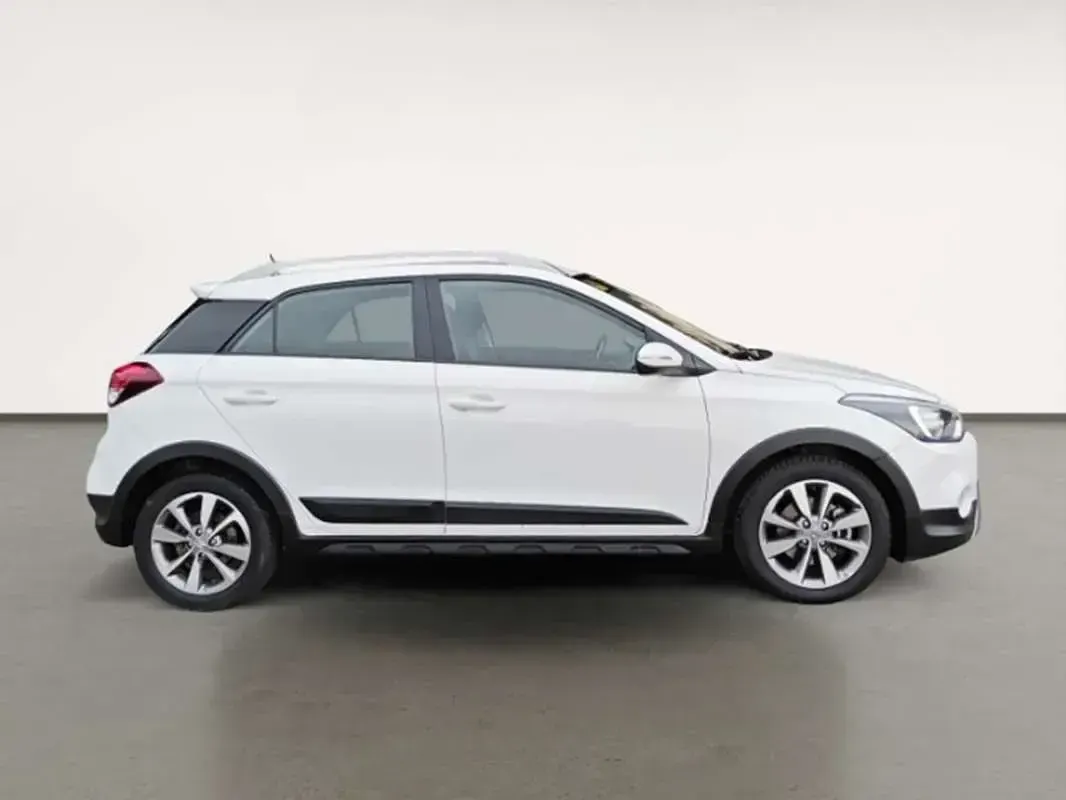 Usado Hyundai i20 Active 101 HP (74 kW) 2018 Branco Sedan