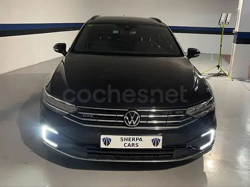 Usado VW Passat GTE 218 CV (160 kW) 2022 Negro Familiar