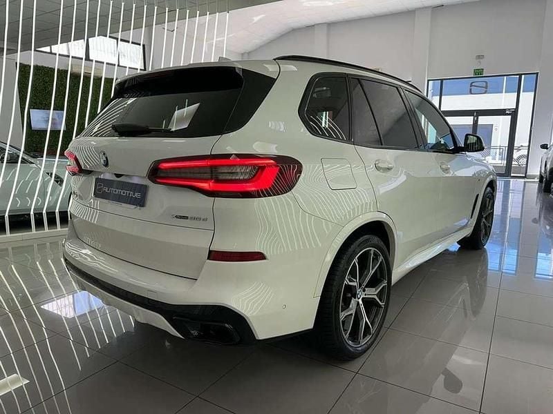 Usado BMW X5 Comfort Edition 286 CV (210 kW) 2022 Blanco SUV